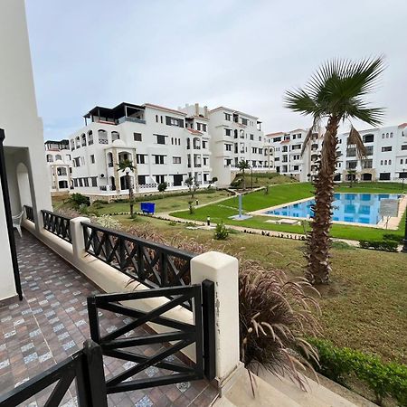 Lilac'S Garden Vue Piscine Мдик Экстерьер фото