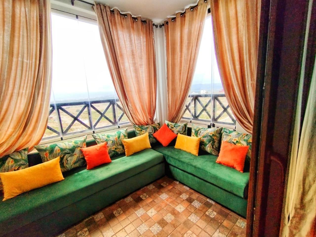 Lilac'S Garden Vue Piscine Мдик Экстерьер фото