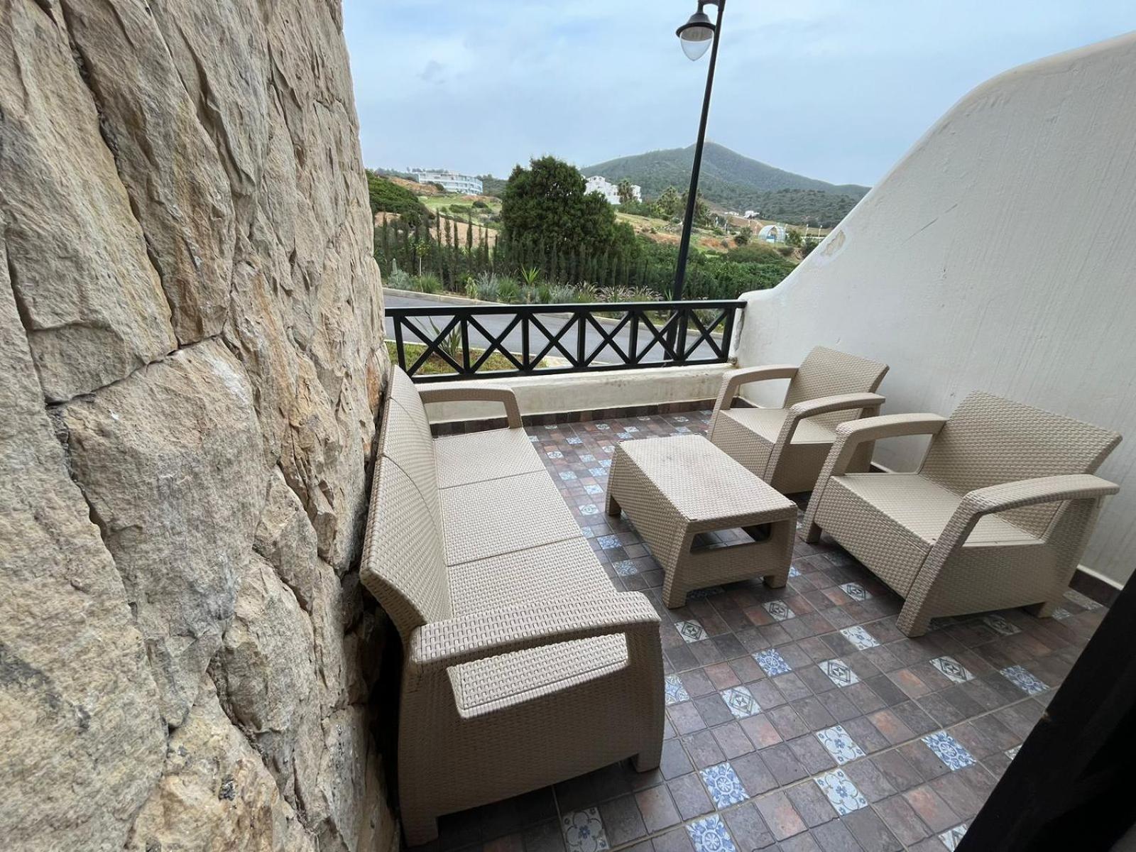 Lilac'S Garden Vue Piscine Мдик Экстерьер фото